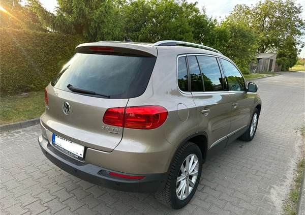 Volkswagen Tiguan cena 44500 przebieg: 251000, rok produkcji 2012 z Dębno małe 211